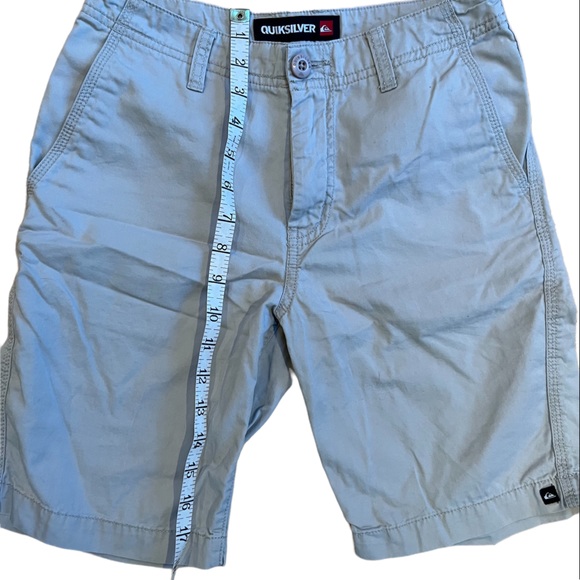 Quiksilver khaki shorts size 26/12 - Picture 6 of 6
